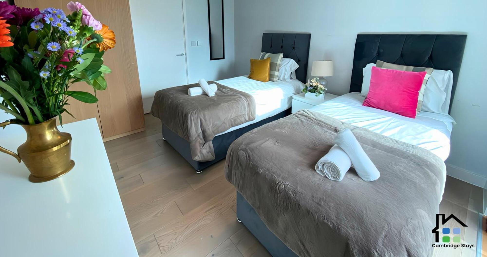 Cambridge Stays - Apartment At Addenbrooke Hospital And Bio Campus - Free Private Parking エクステリア 写真